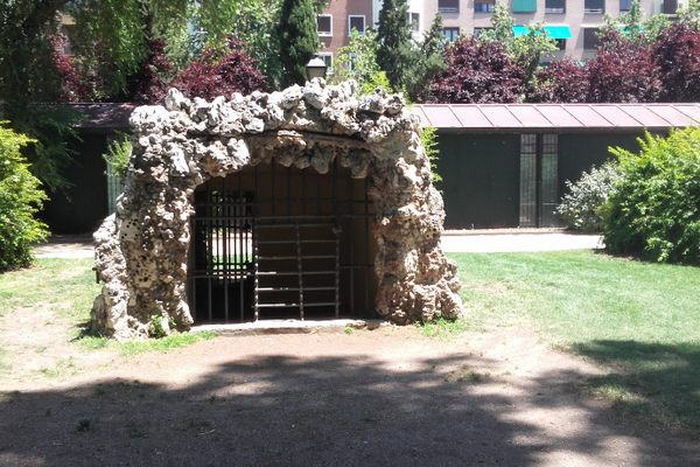 Belle Isle Childrens Zoo - Web Listing And Street View Photo (newer photo)
